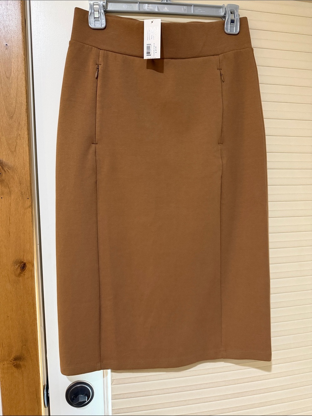 Classic Brown Pencil Skirt with Clean Lines